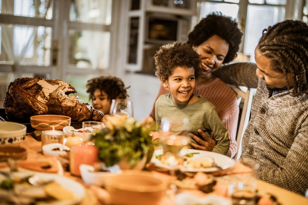ways to stay healthy during the holidays, healthy holiday meals, healthy holiday[s], healthy holiday tips